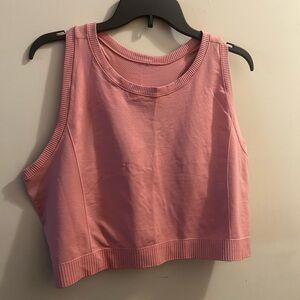 NWOT- Old Navy Women’s Sleeveless Seamless Crop Top. Size 4x